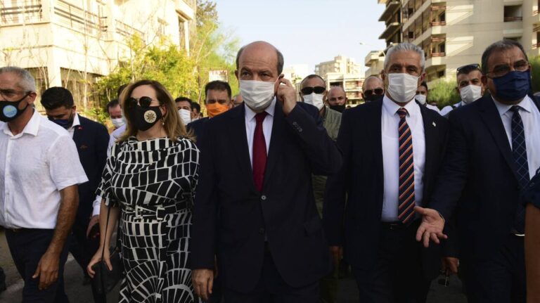 Κύπρος: Στις κάλπες οι Τουρκοκύπριοι – Αποφασίζουν για την επιρροή Ερντογάν στα Κατεχόμενα