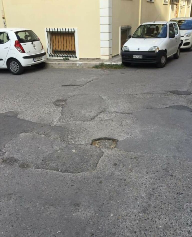 Ηράκλειο: Η αγανάκτηση του γνωστού δικηγόρου για τις λακκούβες και τα τροχαία ατυχήματα