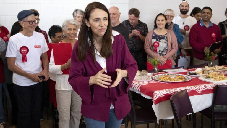 Στις κάλπες οι Νεοζηλανδοί: Δύο γυναίκες διεκδικούν το χρίσμα