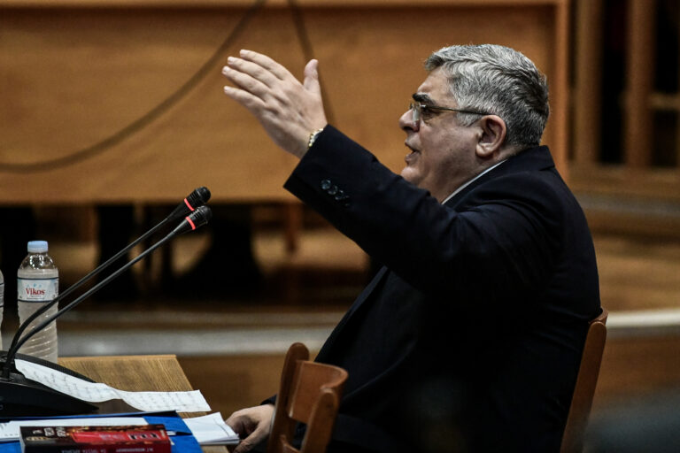 Διασωληνώθηκε ο Νίκος Μιχαλολιάκος – Νοσεί με κορωνοϊό
