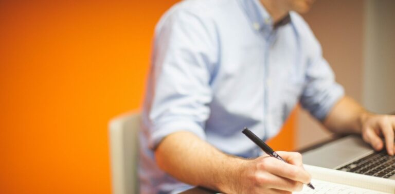 Πάνω από 35.000 νέες θέσεις εργασίας τον Σεπτέμβριο – Υστέρηση 133.000 στο 9μηνο