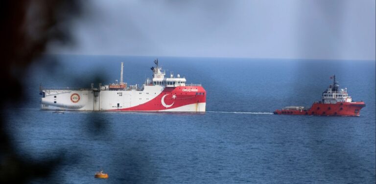 Ακσόι: Η Ελλάδα δημιουργεί λόγους για να αποφύγει τον διάλογο