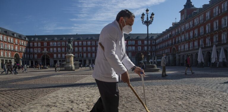 Κορωνοϊός: Νέο στέλεχος του ιού εξαπλώνεται ταχύτατα στην Ευρώπη