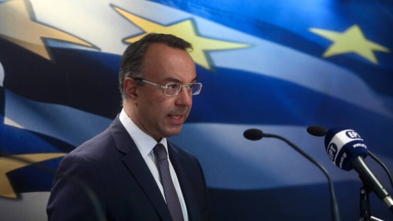 Σταϊκούρας: Στα 500 εκατ. ευρώ το κόστος των χθεσινών περιοριστικών μέτρων