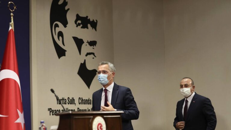Στην Αθήνα ο Στόλτενμπεργκ για τον μηχανισμό απεμπλοκής με Τουρκία