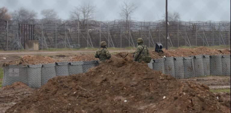 «Φρούριο» με 6 κινήσεις ο Έβρος: Φράχτης, ηχοβολιστικά, τεθωρακισμένα, παρατηρητήρια