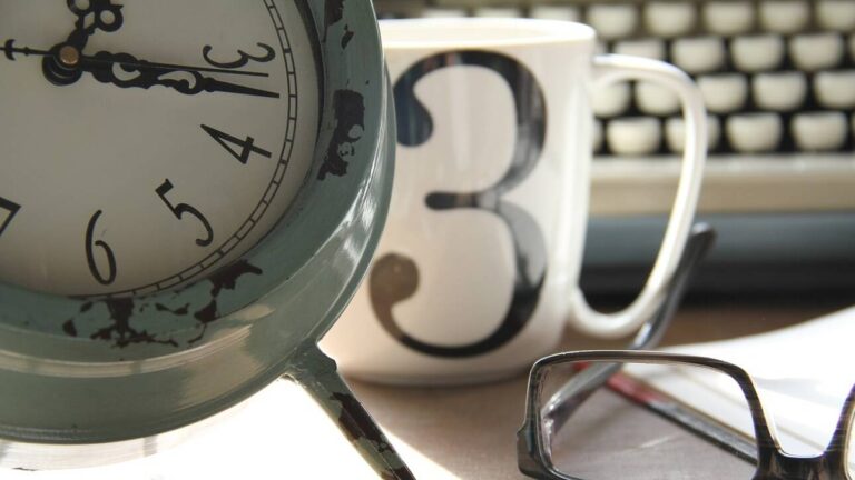 Αλλαγή ώρας: Τα ξημερώματα γυρίζουμε τα ρολόγια μία ώρα πίσω