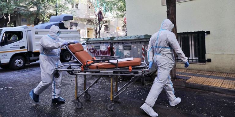 Σάλος με το παράνομο γηροκομείο: Στον ανακριτή ο ιδιοκτήτης – Οι ηλικιωμένοι μεταφέρθηκαν σε νοσοκομείο