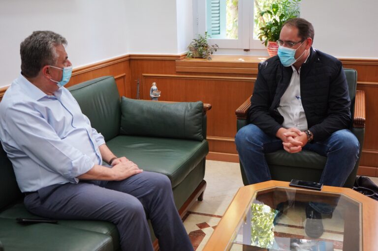 Αναπτυξιακά θέματα και έργα του Δήμου Ανωγείων στη συνάντηση Περιφερειάρχη και Δημάρχου