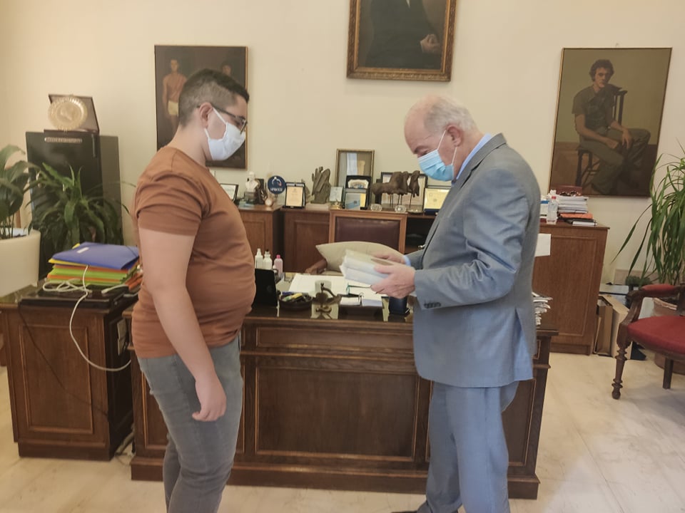 Ο Ηρακλειώτης μαθητής που πέτυχε τους στόχους του με τη βοήθεια του Κοινωνικού Φροντιστηρίου