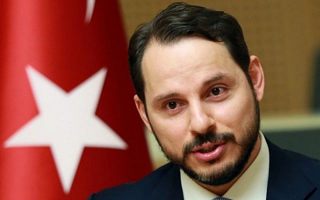 Τουρκία: Παραιτήθηκε ο υπουργός Οικονομικών και γαμπρός του Ερντογάν