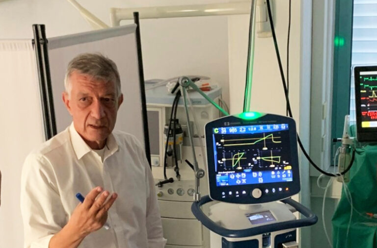 Κορωνοϊός: O Δ. Γεωργόπουλος μιλά για τη μάχη στις ΜΕΘ – Οι ανάγκες και η μοναξιά