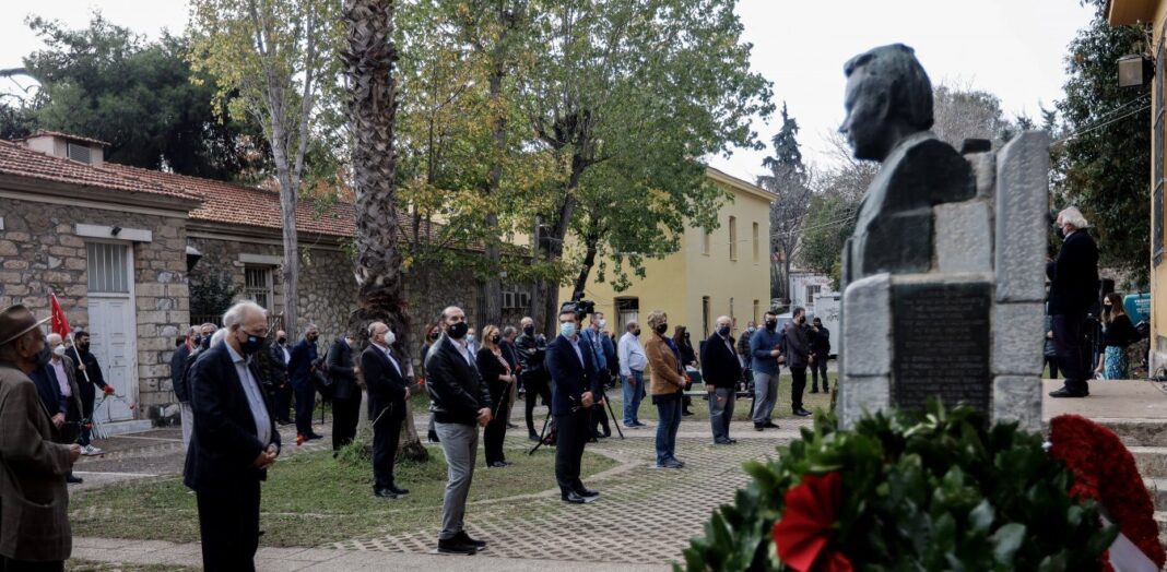 Πολυτεχνείο: Στο πρώην ΕΑΤ – ΕΣΑ ο ΣΥΡΙΖΑ με μάσκες και αποστάσεις