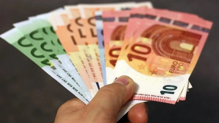 Επίδομα 534 ευρώ: Ποιοι πληρώνονται σήμερα