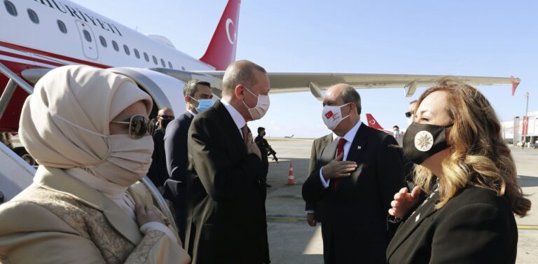 Ερντογάν στα Βαρώσια: Οι Τουρκοκύπριοι το μόνο θύμα στο Κυπριακό