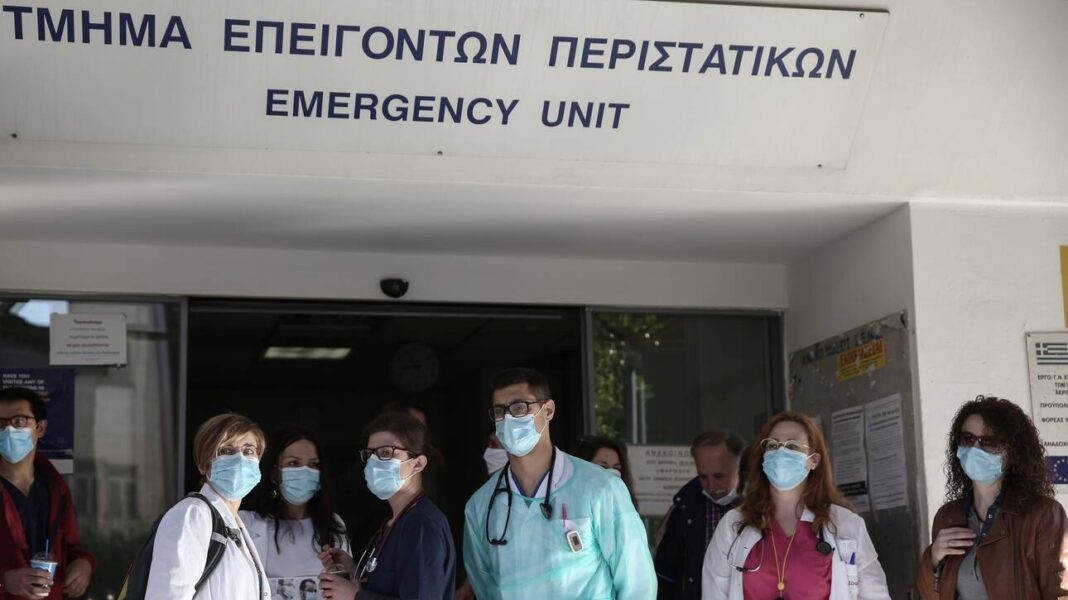 Πέτσας: Μόλις οκτώ ιδιώτες γιατροί ανταποκρίθηκαν στην έκκληση για ενίσχυση του EΣΥ