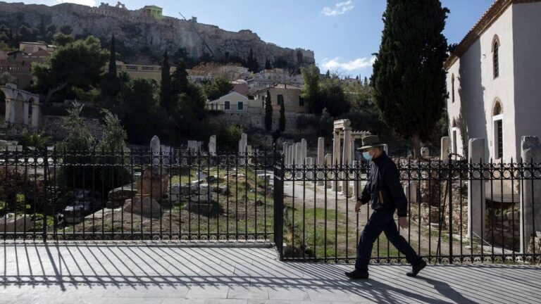 Δημόπουλος: Γιατί τα κρούσματα μειώθηκαν στα αστικά κέντρα αλλά όχι την περιφέρεια
