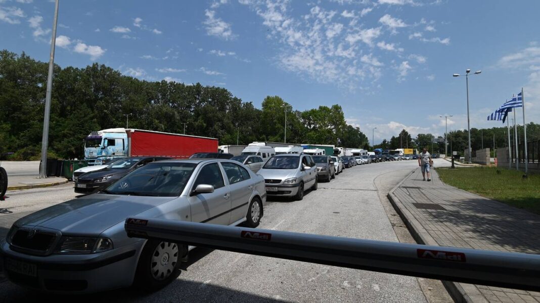 Κορωνοϊός: Περιορισμοί μετακινήσεων στα σύνορα της Β.Ελλάδας – Τι ισχύει