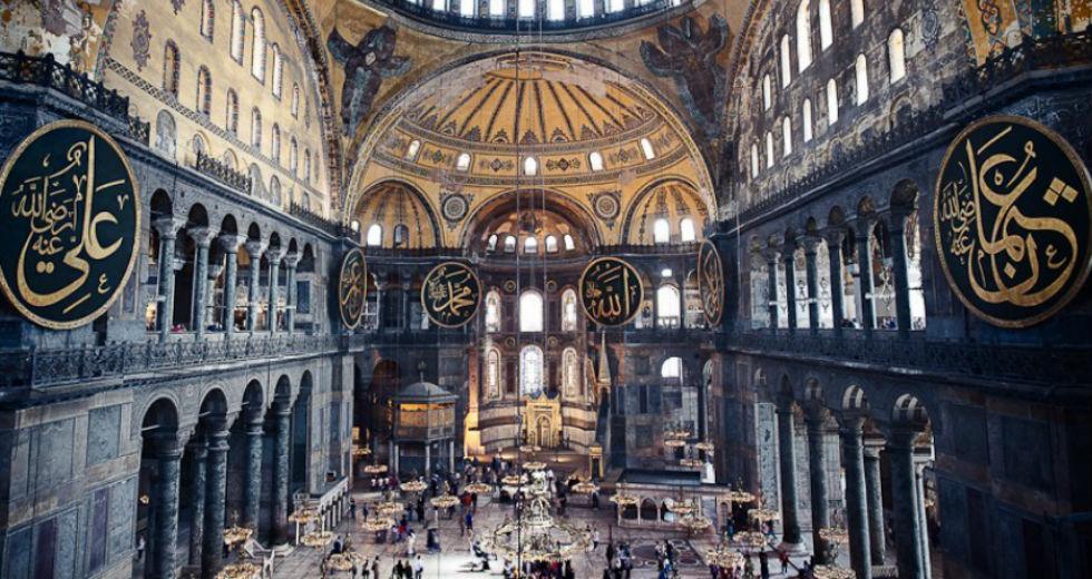 «Ράπισμα» της UNESCO κατά Τουρκίας για τη μετατροπή της Αγίας Σοφίας σε τζαμί