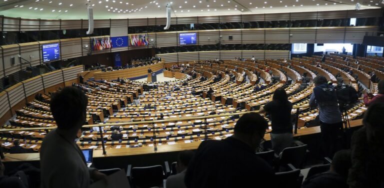 Ταμείο Αλληλεγγύης Ε.Ε.: Πάνω από 18 εκατ. στην Ελλάδα – 4,5 εκατ. η προκαταβολή