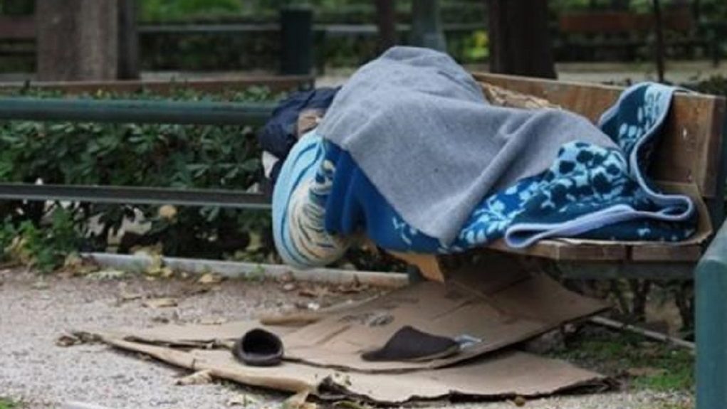 Καμία υποδομή για τους άστεγους σε νομό της Κρήτης