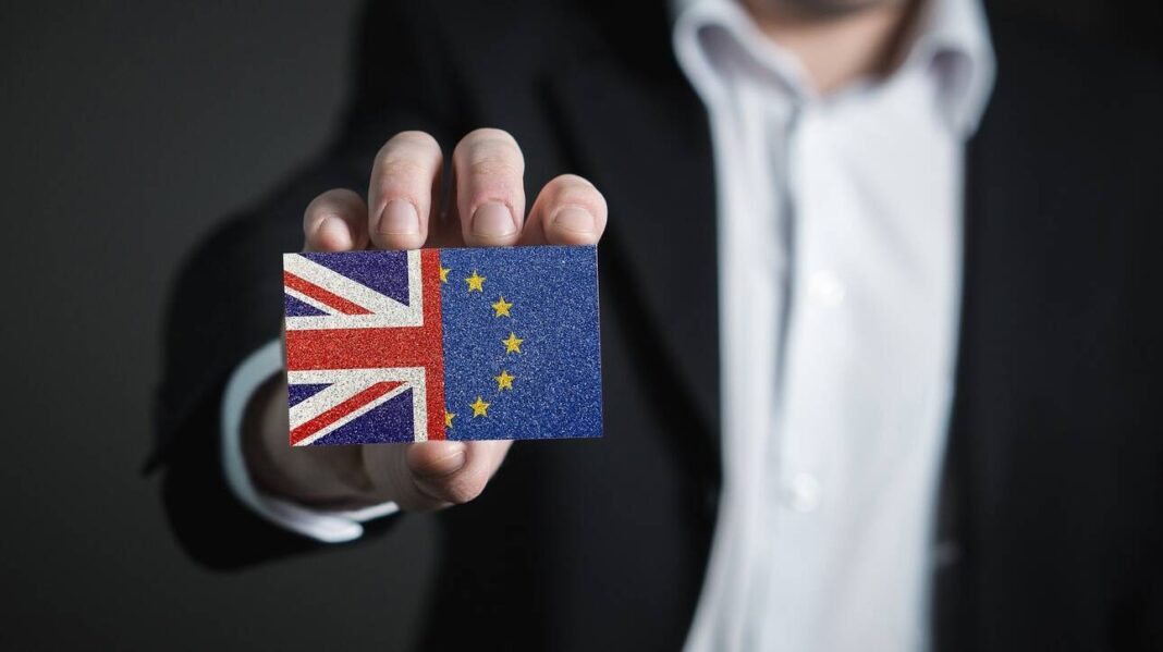Brexit: «Σκληρό πόκερ» Ε.Ε. – Βρετανίας για μια συμφωνία