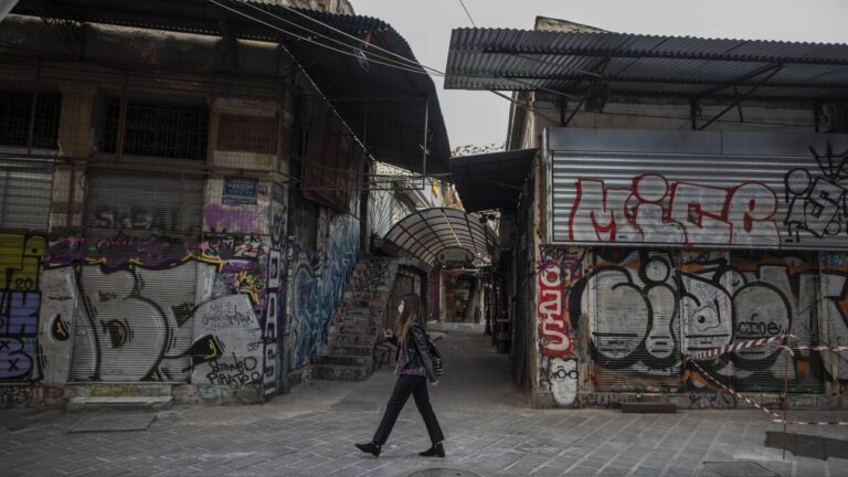 Lockdown: Σημάδια… παράτασης – Οι δραματικές εκκλήσεις και τα πρώτα θετικά στοιχεία