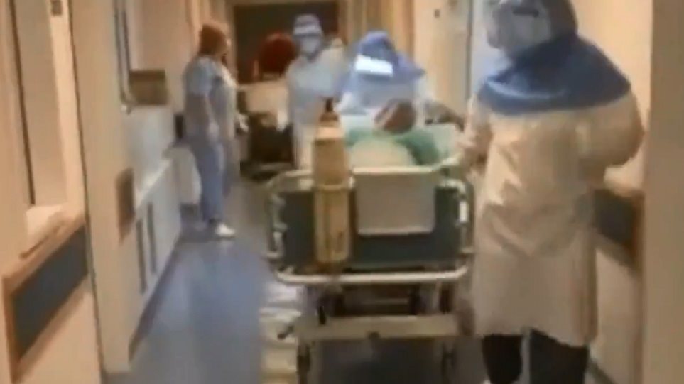 Βγήκε από τη ΜΕΘ-Covid 54χρονος χωρίς υποκείμενο νόσημα – Δείτε το βίντεο