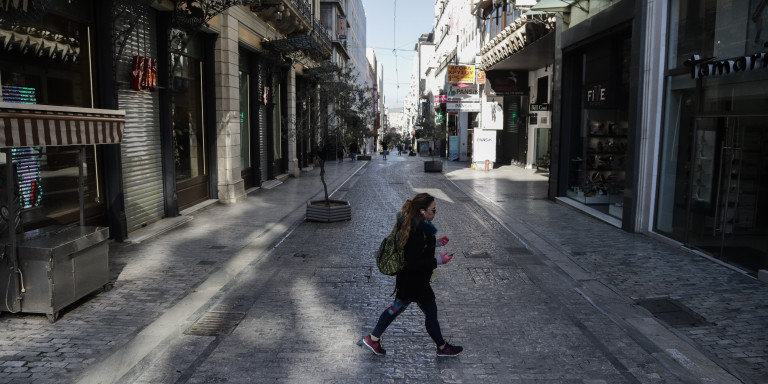 Πανεθνικό lockdown: Τι θα παραμείνει ανοικτό από το Σάββατο – Λίστα με καταστήματα και υπηρεσίες