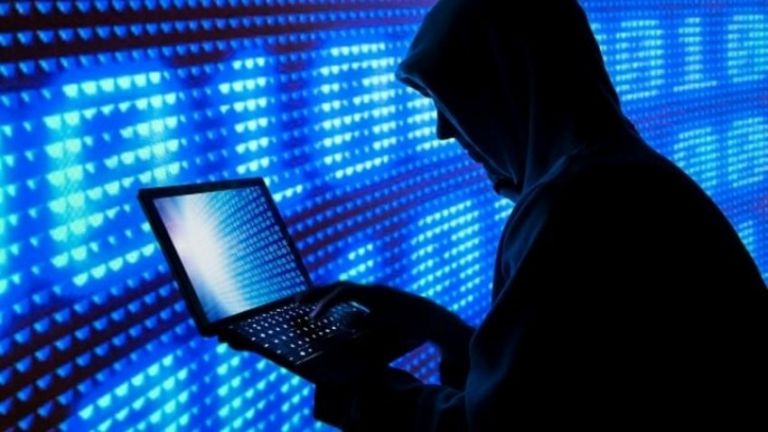 Κορωνοϊός: Εισαγγελική έρευνα για fake news σχετικά με τεστ και εμβόλιο