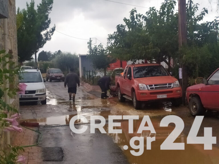 Μεγάλες ζημιές σε σπίτια στο Καστέλλι – «Μην κυκλοφορείτε!» (εικόνες)