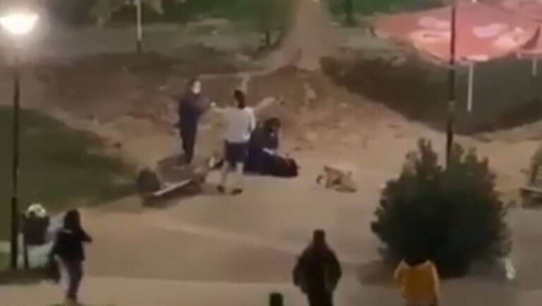 Κορωνοϊός: Οργή μετά τη σύλληψη 22χρονης που δεν τήρησε τα μέτρα