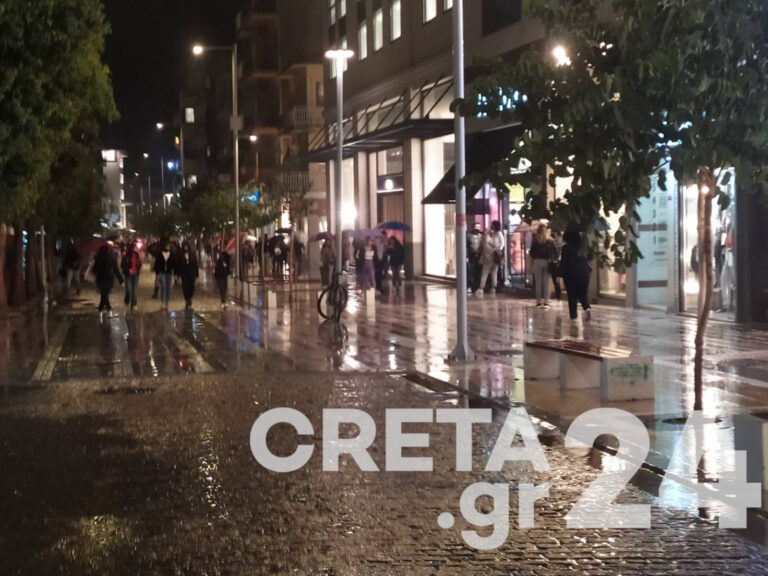 Ηράκλειο: Η βροχή έδιωξε τον κόσμο από την αγορά (εικόνες)