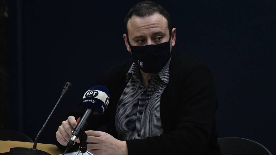 Μαγιορκίνης: Η αύξηση των κρουσμάτων στην Αττική μοιάζει με πλοίο που έχει ξεκινήσει αλλά δεν πρέπει να επιταχύνει