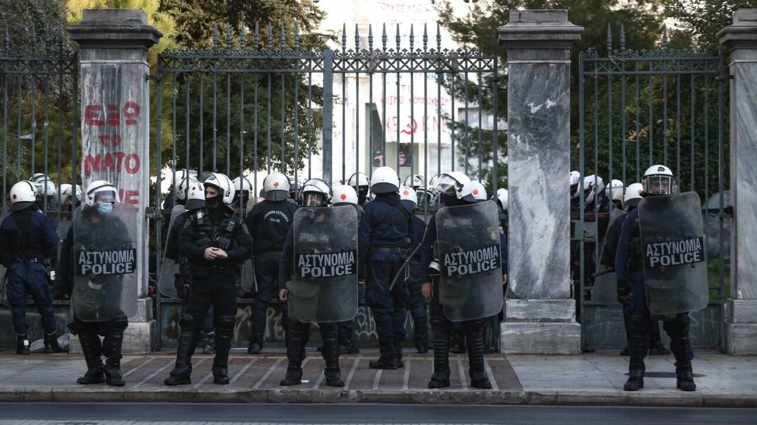 ΕΛ.ΑΣ.: Απαγόρευση δημόσιων συναθροίσεων το τριήμερο της 17ης Νοεμβρίου