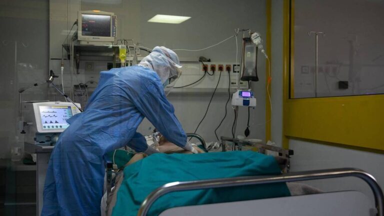 Εξαδάκτυλος: Αν συνεχιστεί η πίεση στο ΕΣΥ, θα πεθαίνει κόσμος με απλά νοσήματα