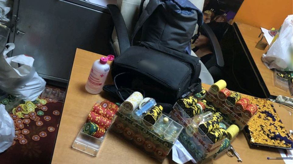 Μίνι καζίνο – 67 άτομα παραβίασαν το lockdown για να τζογάρουν παράνομα
