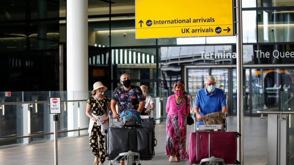 Αγγλία: Τι αλλάζει με την καραντίνα για τους τουρίστες που φθάνουν στη χώρα