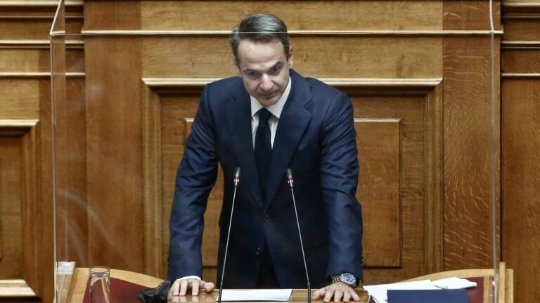 Μητσοτάκης σε Τσίπρα: Η κρίση του 2015 ήταν δικό σας δημιούργημα -Εδώ αντιμετωπίζουμε παγκόσμια πανδημία