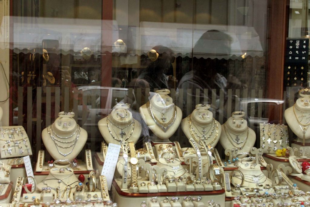 Άδειασαν κοσμηματοπωλείο σε 66 δευτερόλεπτα – Δείτε το βίντεο