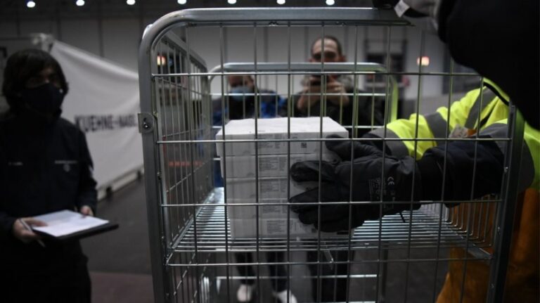 Λάθη στη Γερμανία: Υπάλληλοι γηροκομείου εμβολιάστηκαν με πενταπλάσια δόση!