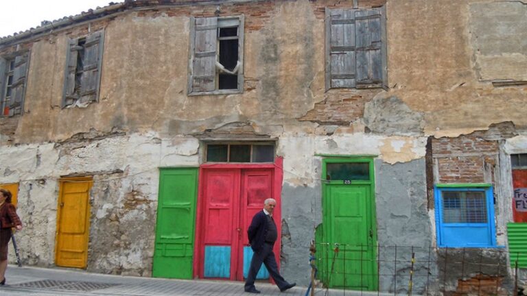 Ηράκλειο: Υπογραφή σύμβασης για ρυμοτομικό σχέδιο στην Αγία Τριάδα