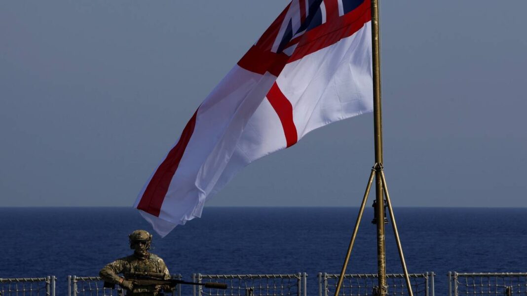Brexit: Έτοιμο για «no deal» το Πολεμικό Ναυτικό της Βρετανίας – Σε επιφυλακή τέσσερα σκάφη 80 μέτρων