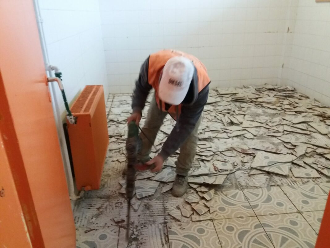 Τα έργα συνεχίζονται στο κολυμβητήριο του ΕΑΚΗ!