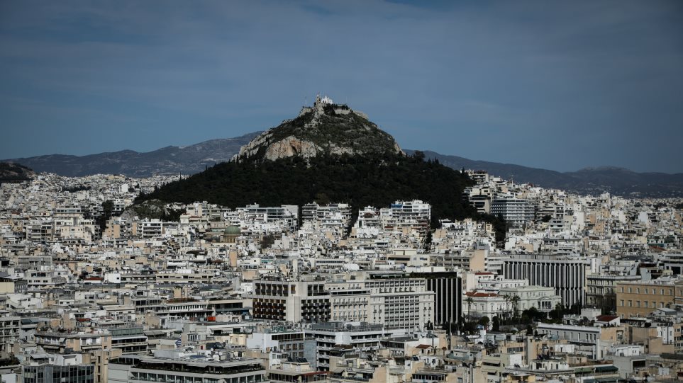 ΕΝΦΙΑ: Ποιοι θα πληρώσουν μισό φόρο για τα ακίνητά τους
