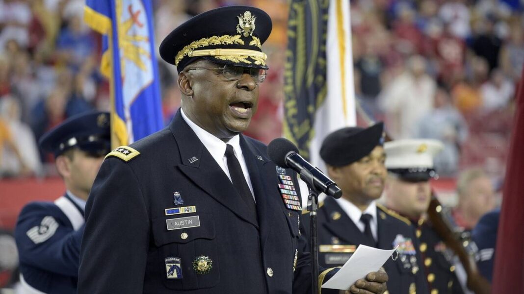 ΗΠΑ: Ο Μπάιντεν επέλεξε για υπουργό Άμυνας τον Λόιντ Όστιν