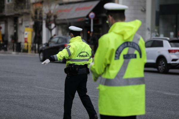 Πέτσας: Δεν εξετάζεται ούτε χαλάρωση ούτε αυστηροποίηση των μέτρων της Πρωτοχρονιάς