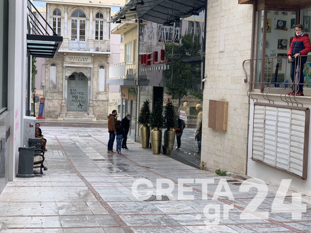«Πρεμιέρα» και στο Ηράκλειο για το click away – Ελάχιστη η κίνηση στα μαγαζιά (εικόνες)
