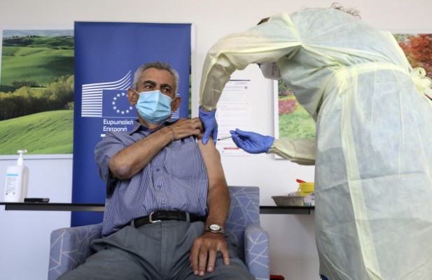 Κορωνοϊός – Κύπρος: Προχωρά η έκδοση πιστοποιητικού εμβολιασμού για όσους θέλουν να ταξιδέψουν στο εξωτερικό