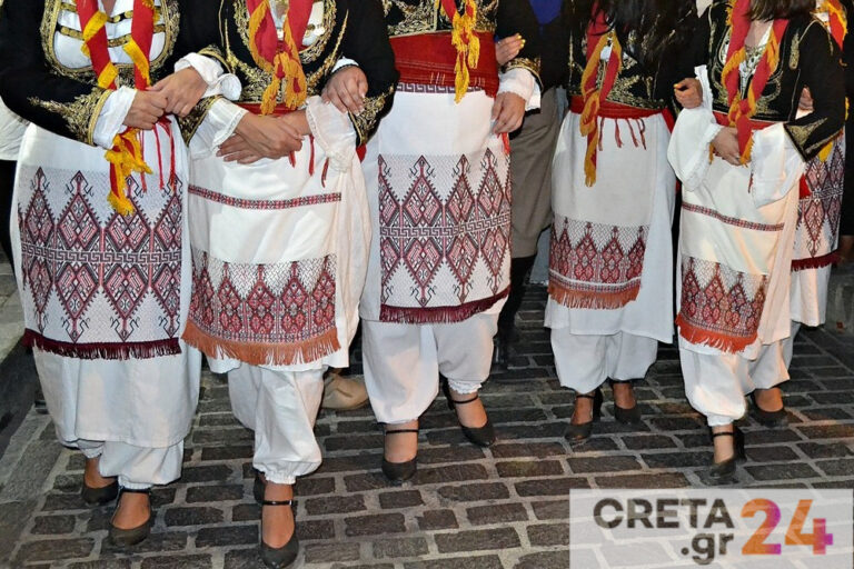 Ο οίκος Dior «υποκλίνεται» στις κρητικές παραδοσιακές φορεσιές